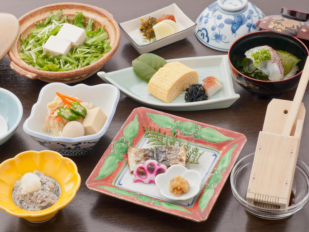 Отель Wakayama Kada Onsen Kada Kaigetsu Номер фото